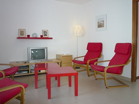 Wohnraum im großen Apartment